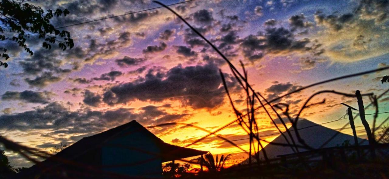 Hostel Santa Cruz Ometepe Altagracia Ngoại thất bức ảnh